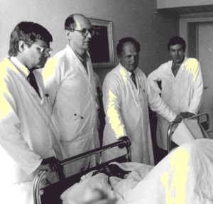 RoundsWithStevenEconomouMDRushPresbyterianStLukesHospital1971