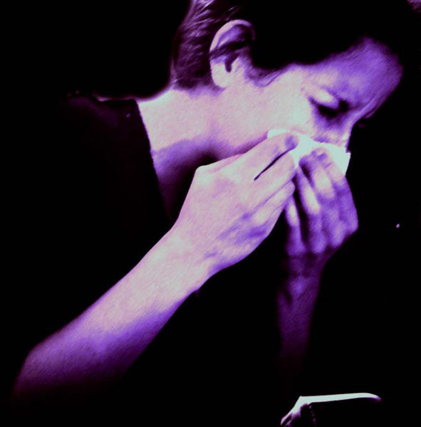 Woman_sneezing-Vitamin_D_Flu